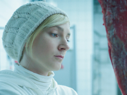 Filmas galvenās varones Marijas atveidotāja aktrise Aleksandra Borbe 9. decembrī Eiropas Kinoakadēmijas balvu pasniegšanā tika atzīta kā labākā aktrise. Publicitātes foto
