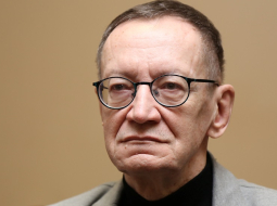 Dzejnieks Jānis Rokpelnis. Foto: Evija Trifanova, LETA