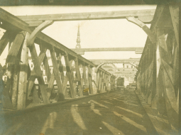 Lībekas tilts Rīgā 1919. gada rudenī.
Foto no Latvijas Kara muzeja krājuma