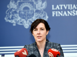 Finanšu ministre Dana Reizniece-Ozola. Foto: Ieva Leiniša, LETA