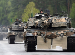Vācijas tanki 'Leopard' mācībās 2017. gada vasarā. Foto: AFP/LETA