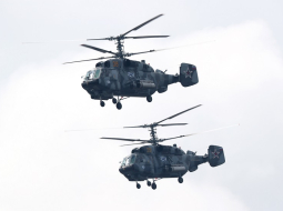 Krievijas armijas helikopteri Ka-29. Foto: ITAR-TASS/LETA