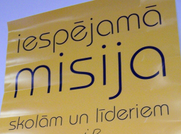"Iespējamās misijas" plakāts skolā. Foto: Kristīne Meistere, LETA