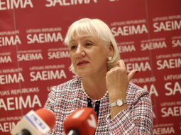 4.maija deklarācijas kluba prezidente Velta Čebotarenoka. Foto: Sintija Zandersone, LETA