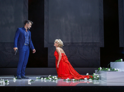 Ilze Ķuzule-Skrastiņa (Lulū) un Andris Bulis (Šēns).
Foto — Jānis Deinats