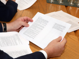 Ministru kabinetā notiek partiju apvienības "Jaunā Vienotība" premjera amata kandidāta Krišjānā Kariņa un valdību veidojošo partiju pārstāvju tikšanās, kurā pārrunās jautājumus par valdības deklarācijas projektu. Foto: Ieva Leiniša, LETA