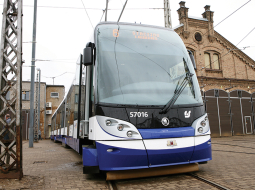 Iepirkuma prasību sašaurināšana jau notika iepriekšējā zemās grīdas tramvaju iegādē.
Foto — LETA