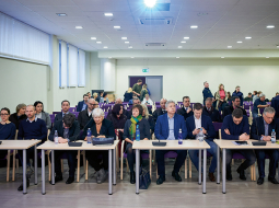 Deviņi apsūdzētie tiesas sprieduma paziņošanas dienā 18. februārī.
Foto — Edmunds Brencis
