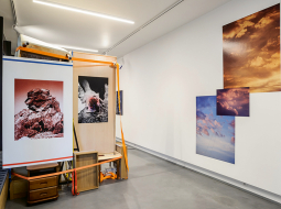 Laikmetīgās fotogrāfijas izstāde ISSP galerijā Berga Bazārā.
Publicitātes foto