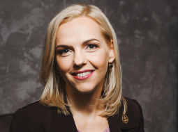 2020_06_Oblig-liter_Liene_-foto_LaumaKalnina.png