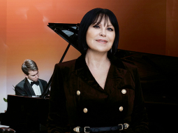 Inese Galante un pianists Daumants Liepiņš.
Publicitātes foto