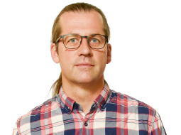 Indriķis Nigulis, SIA Creative Cat tehniskais direktors,  iespiedējs, griezējs, ekspeditors.
Foto — Gints Ivuškāns