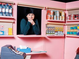 Dace Vītola topošajā Kioskā.
Foto — Ieva Salmane