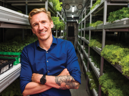 Uzņēmuma Broccoli-Global vadītājs Rinalds Trukšs stāsta, ka tehnoloģijas šajā sfērā attīstoties ārkārtīgi strauji: «Situācija ir apmēram tāda kā ar datoriem 90. gados, kad tu nopirki datoru un drīz tas jau bija pavisam vecs.»
Foto — Gints Ivuškāns