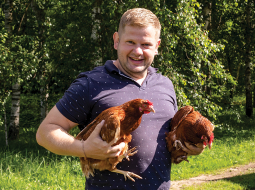 Zemnieku saimniecības Sprīdīši saimnieks Artis Galejs.
Foto — Ieva Salmane