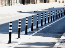 Ajaunotais ielas segums un velojoslas Bruņinieku ielā. Foto: Zane Bitere, LETA