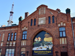 Āgenskalna tirgus ēka. Foto: Īriss Sviklis, LETA