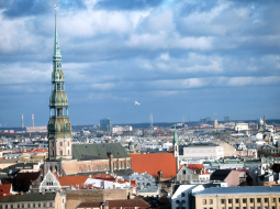 Skats uz Vecrīgu un Pēterbaznīcu. Foto: Edijs Pālens, LETA