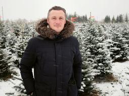 Armands Paegle, Paegles Egļu īpašnieks.
Foto — Reinis Inkēns