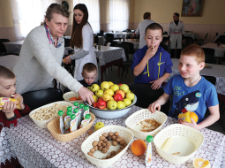 No Čerņihivas un Harkivas evakuēti bāreņi, kas izmitināti kādā bērnu namā Ivanofrankivskā.
Foto — Scanpix
