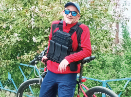 Arifs Bahirovs no Severodoneckas aizbēdzis, 65 km nominoties ar velosipēdu.
Foto no privātā arhīva