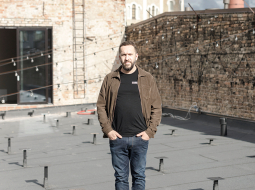Roberts Vinovskis, SIA Studija Lokomotīve īpašnieks un vadītājs.
Foto — Reinis Hofmanis