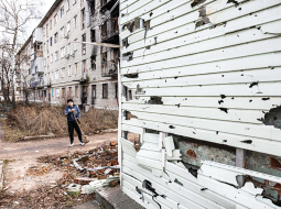 2. janvāra apšaudes sekas Ukrainas austrumu pilsētā Izjumā, kas no okupantiem tika atbrīvota septembrī.
Foto — Scanpix