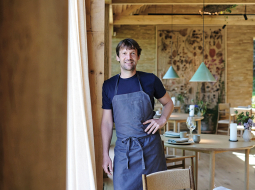 Nomas izveidotājs Renē Redzepi ir atzīts par sava laikmeta izcilāko un ietekmīgāko šefpavāru.
Foto — Scanpix