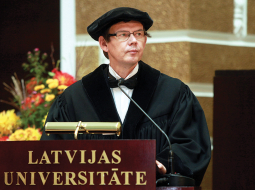 Plaģiātā pieķertais LU profesors Māris Kļaviņš savulaik bija universitātes senāta priekšsēdētājs.
Foto — LETA