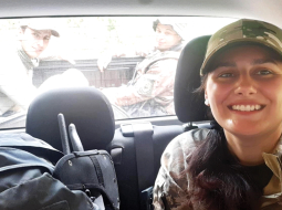 Sapiere Karina Kovaļčuka ar kolēģiem.
Foto no personīgā arhīva