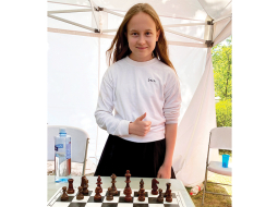 Sarunu festivālu Lampa Marija apmeklēja pirmoreiz, un visvairāk viņai patika iespēja spēlēt Brain Games spēles. Tāpat kā šahs, tās dod prieku un padara dzīvi interesantu, viņa saka.
Foto — Alise Zita Zeidaka