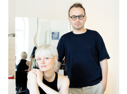 Uzņēmuma idejas autori — modes ilustratore Alīna Grīnpauka un dizainers Jānis Andersons.
Foto — Kristīne Madjare