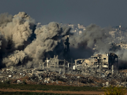 Izraēla 15.novembrī bombardē Gazas joslas ziemeļos. Foto - FADEL SENNA/AFP/Scanpix/LETA
