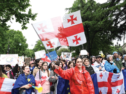 Jauniešu protesta gājiens 14. maijā.
Foto — Scanpix