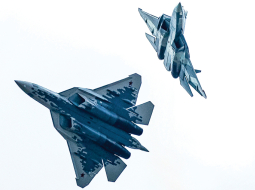 Ukrainas Aizsardzības ministrija svētdien paziņoja, ka pirmo reizi uzbrukumā bojāts Krievijas modernākais «neredzamais» iznīcinātājs Su-57. Krievijai tādu esot tikai aptuveni 20.
Foto — Scanpix