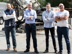 Dainis Mūsiņš, SIA Mikropāļi īpašnieks (no labās), Jēkabs Mūsiņš, Jānis Zolbergs un Edgars Sekste.