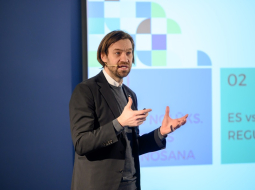 Kaspars Gorkšs. Publicitātes foto
