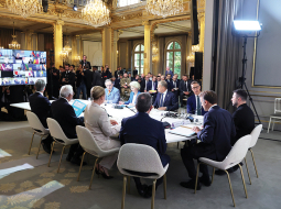 Labas gribas koalīcijas apspriede Elizejas pilī Parīzē 4. septembrī. Daudzu valstu līderi tajā piedalījās virtuāli.