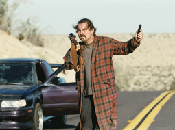 Leonardo Di Kaprio spēlētais vientuļais tētuks, kurš — lai arī dzīves nogurdināts — ir gatavs uz visu, lai aizstāvētu briesmām pakļauto pusaudzi. Publicitātes foto