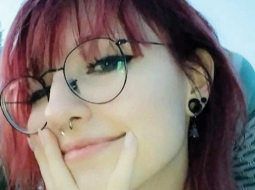 Šī Luīzes fotogrāfija mammai ir pati mīļākā.