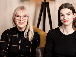 Dace Ljusa un Liene Kuršinska ir viens no pirmajiem pāriem nevalstiskajā organizācijā Men­tor Latvia.