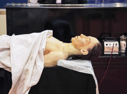 Kadrs no dokumentārās filmas Frankenšteins 2.0