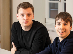 Jānis Grūtups (no kreisās) un Fricis Gustavs Alliks pēc aizvadītajiem mēnešiem cer, ka programma Badijs turpināsies.