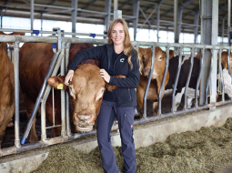 Bioloģisko liellopu audzētāja Dace Meldere uzskata, ka spēles noteikumi nav godīgi, jo Mercosur valstu lauksaimniekiem ir zemākas prasības.