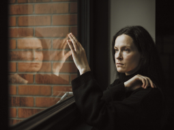 «Jau bērnībā lasīšanu man vajadzēja tā, kā vajag klusumu,» atzīst Agnese Rutkēviča.