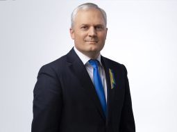 Kalevs Kallemets. Publicitātes attēls.