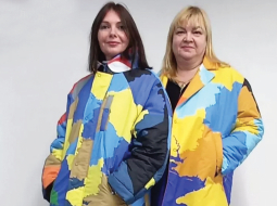 Starptautiskā Paraolimpiskā komiteja aizliegusi Ukrainas komandai Milānas—Kortīnas ziemas spēlēs vilkt oficiālos tērpus, uz kuriem attēlota Ukrainas karte tās starptautiski atzītajās robežās, jo tie esot «politiski motivēti». Tajā pašā laikā komiteja atļāvusi sešiem sportistiem no Krievijas un Baltkrievijas šajās paraolimpiskajās spēlēs startēt zem saviem nacionālajiem karogiem, kas bija liegts kopš Krimas aneksijas 2014. gadā.