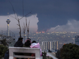 Dūmu klātā Teherāna 8. martā.