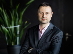 Jānis Ločmelis. Publicitātes foto.